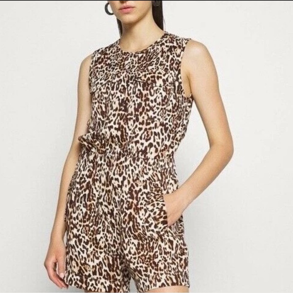NWOT Women's Banana Republic Leopard Print Sleeveless Utility Romper Size 12‎